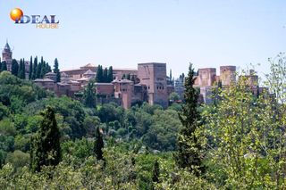 Casa  Camino del sacromonte. Propiedad única en camino del sacromonte con vistas a la alhambr