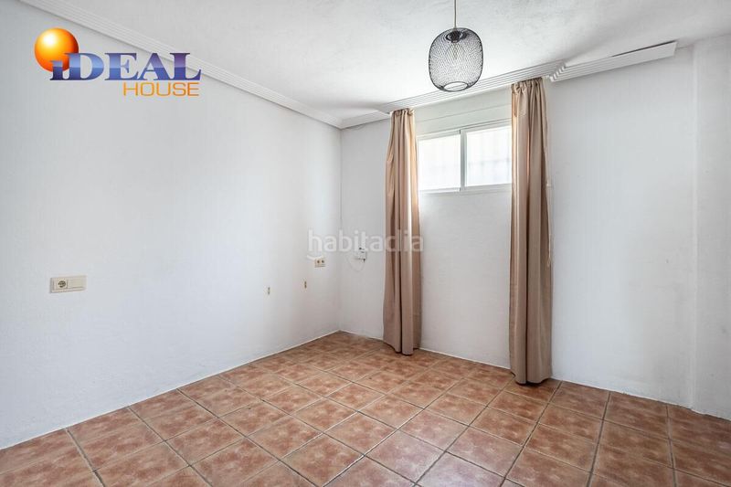 Foto 0592b7f4-6f26-4658-8e44-0a0836ba1ba9. Casa adosada adosado en huetor vega en Huétor Vega