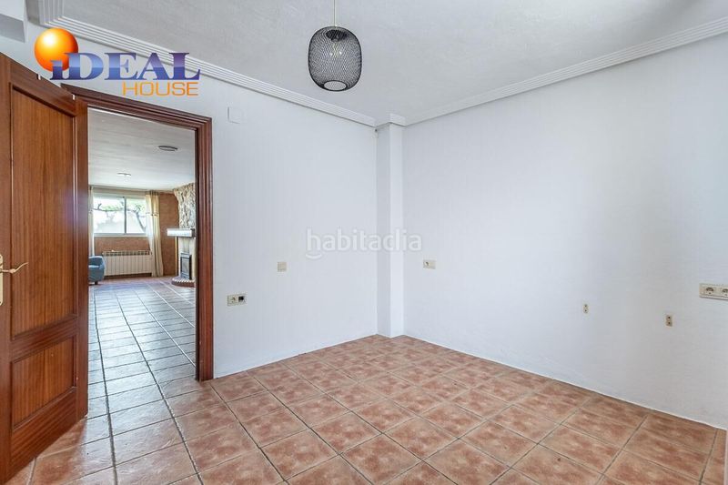 Foto 20f7a587-83d0-4dab-999b-8be1bc0e4984. Casa adosada adosado en huetor vega en Huétor Vega