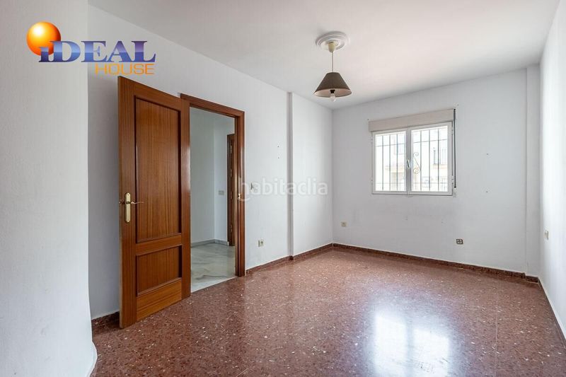 Foto 7fae4183-f15c-46ca-ba5a-c22607eb9a9f. Casa adosada adosado en huetor vega en Huétor Vega