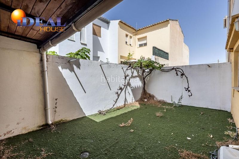 Foto ad60ed75-5cf7-49b2-8655-5b05f0f75f6a. Casa adosada adosado en huetor vega en Huétor Vega