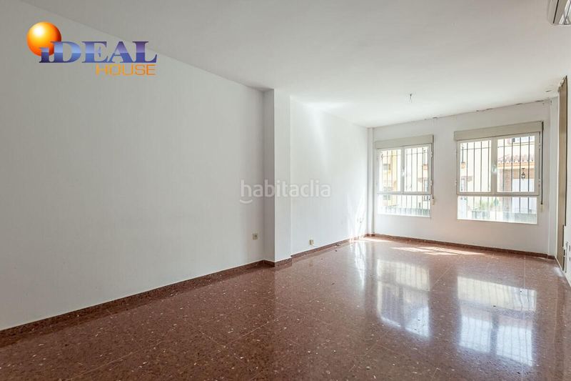Foto ddf63cf3-5896-49aa-a615-f0de15d98476. Casa adosada adosado en huetor vega en Huétor Vega