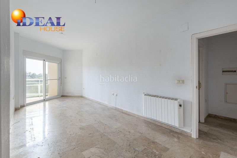 Foto 8d9f3200-a980-466f-b97c-187419865a93. Piso apartamento en playa poniente, en Playa de Granada Motril