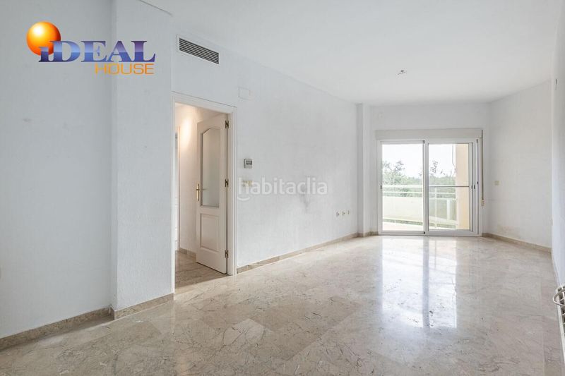 Foto a67295b2-fc62-4dcd-aaba-cc2aa54646bd. Piso apartamento en playa poniente, en Playa de Granada Motril