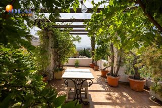 Pis a San Matías - Realejo. Vivienda exclusiva de planta completa con cochera y espectacular