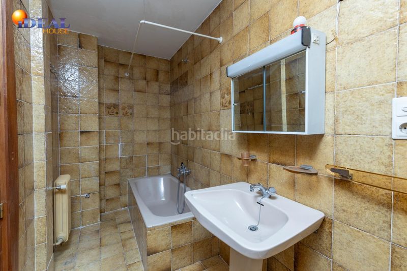 Foto 131d1bdd-55e6-4b6d-b51a-ba99427f28df. Piso la amplitud que buscas, en el corazón en Fígares Granada