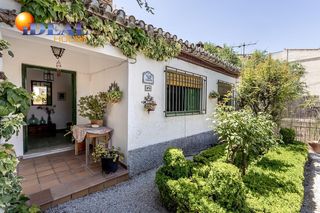 Casa  Calle reina sofia. Casa con jardín en víznar encanto, privacidad y un sinfín de pos
