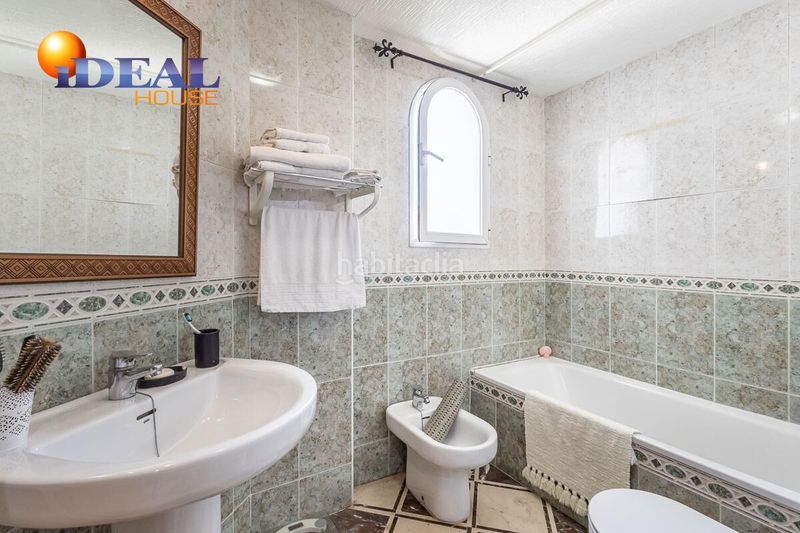 Foto d08e925c-12a7-47ac-9c51-4a795c7c4bb7. Casa amb calefacció aparcament a Gójar