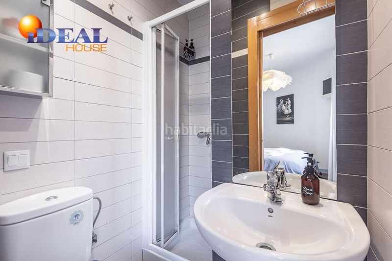 Foto 41056ea4-78c7-4e44-b584-6247b102c301. Edifici a Dílar