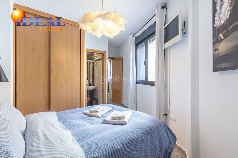 Foto a062195e-e5ca-43a9-bae7-d33d5bac7c2c. Edifici a Dílar