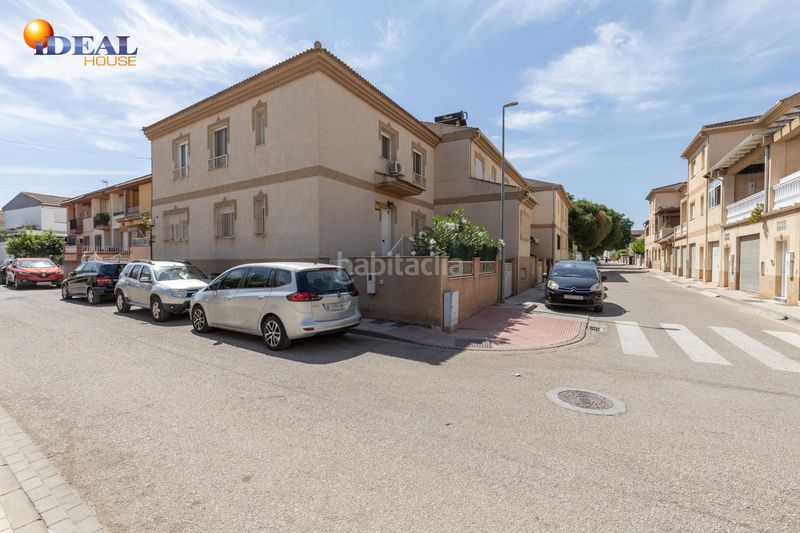 Foto be510fd8-f283-4050-ad3d-50c48542e498. Casa adossada amb calefacció aparcament a Santa Fe