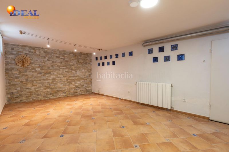 Foto c1521e4f-2917-4210-bf02-e7982e2855bd. Casa adossada amb calefacció aparcament a Santa Fe
