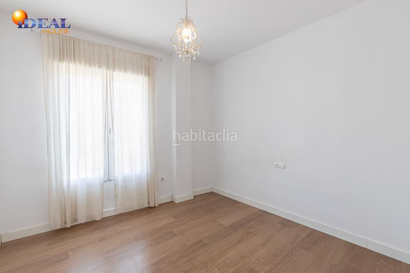 Foto c84de8ba-fe4f-46cd-a43c-f6b7c965ec4a. Casa adossada amb calefacció aparcament a Santa Fe