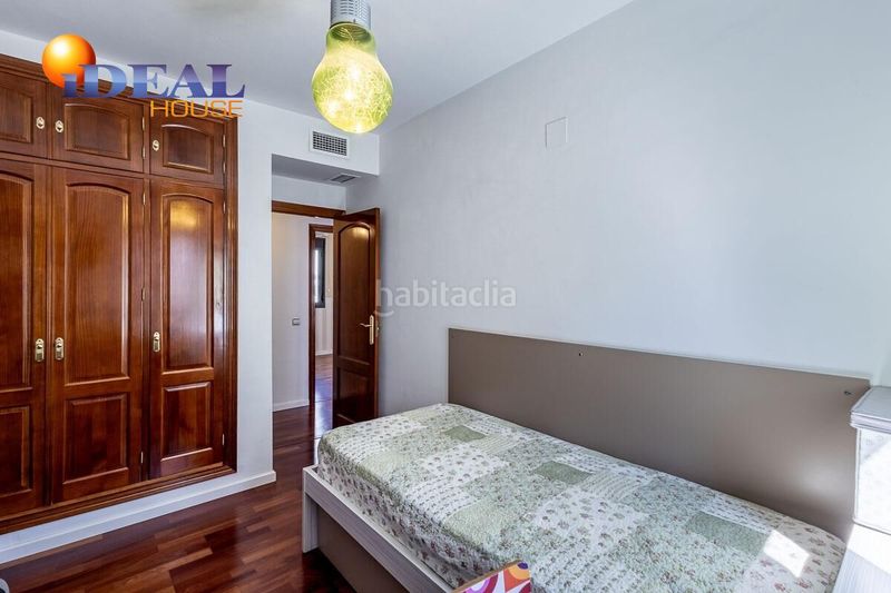 Foto d73f9f6e-4efc-47da-9b14-6c1414148e05. Xalet amb calefacció aparcament piscina a Dílar