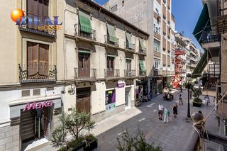Pis a Calle san anton 33. Gran propiedad con 10 dormitorios en san anton