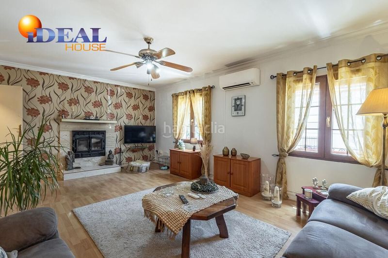 Foto 9222a801-b294-4f00-9771-76a128954710. Casa amb aparcament a Moclín