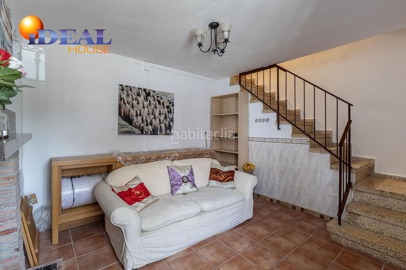 Foto a01158e3-5a6c-4a2e-92c9-854ce5141354. Casa amb aparcament a Moclín