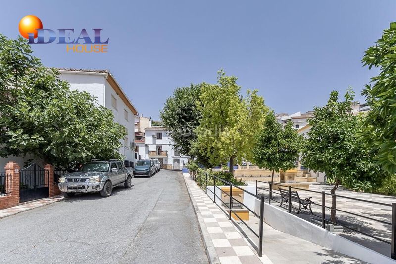 Foto efea3a69-d24b-41d4-ae17-3fca53334fa1. Casa amb aparcament a Moclín