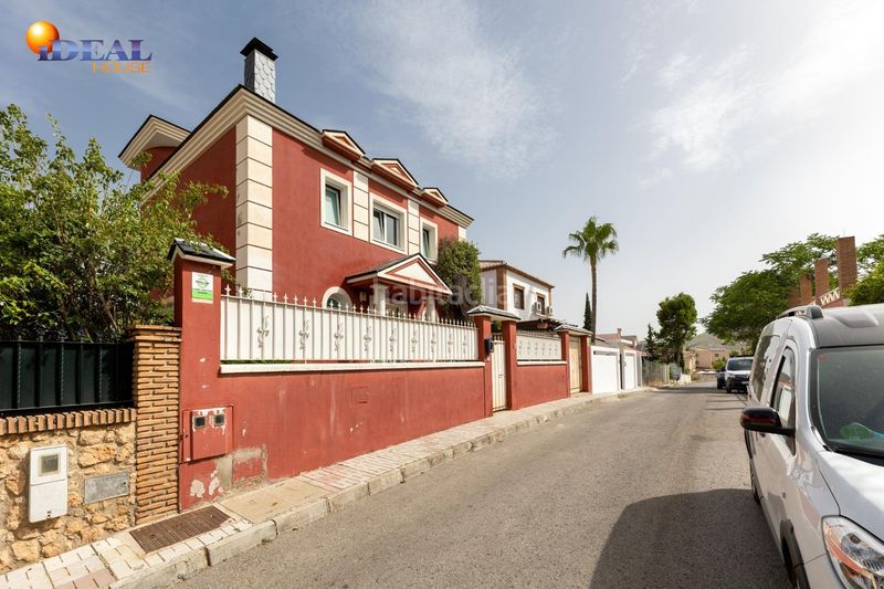 Foto d4bd2ac4-228f-4141-8206-c3764f02d96f. Xalet amb calefacció aparcament piscina a Barrio de la Vega Monachil