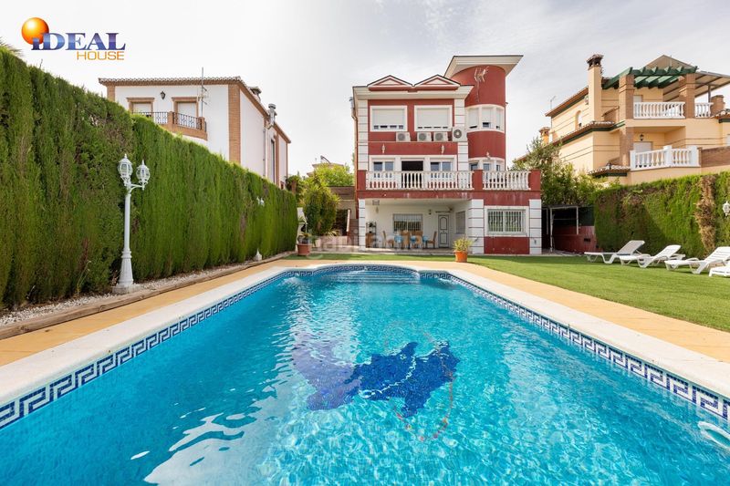 Foto f3978afe-aad0-4899-815d-d6fab30210a2. Xalet amb calefacció aparcament piscina a Barrio de la Vega Monachil