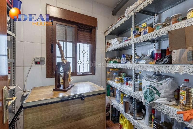 Foto 5ad375ad-a605-4b8c-9ce2-ee526b3cbb6b. Xalet amb aparcament a Santa Fe