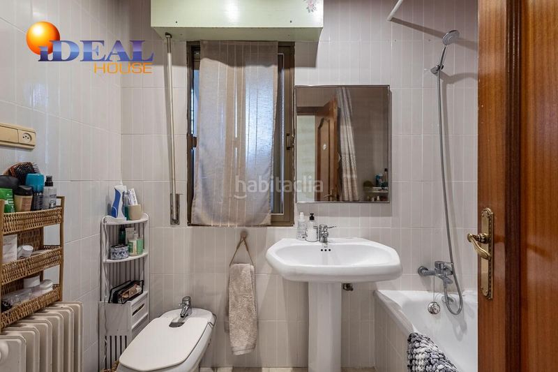 Foto 46b79206-a150-498d-b05d-a4d649b3d223. Casa amb calefacció aparcament piscina a Cájar