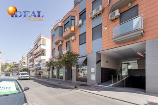 Pis en Calle calle san miguel 15. Piso en ubicaci�n top en armilla metro, servicios y m�xima comod