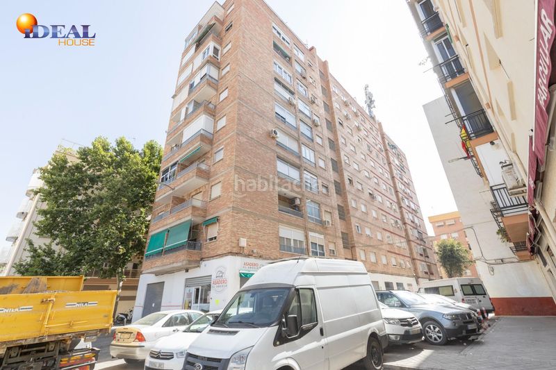 Foto 173525a0-d678-492a-bdca-724854e82ba3. Pis a Barrio de Zaidín Granada