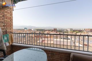 Pis  Diamantino garcia. Luminoso piso con terraza, orientación sur y vistas despejadas