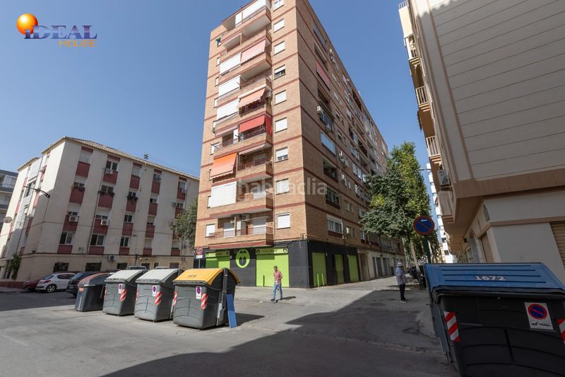 Foto d0875b06-0225-494e-913a-ada20098b2fd. Pis a Barrio de Zaidín Granada