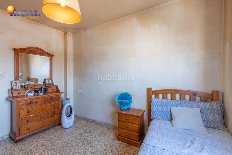 Foto d240b166-2bbe-4e45-b8ad-3d5f25b3ab73. Pis a Barrio de Zaidín Granada