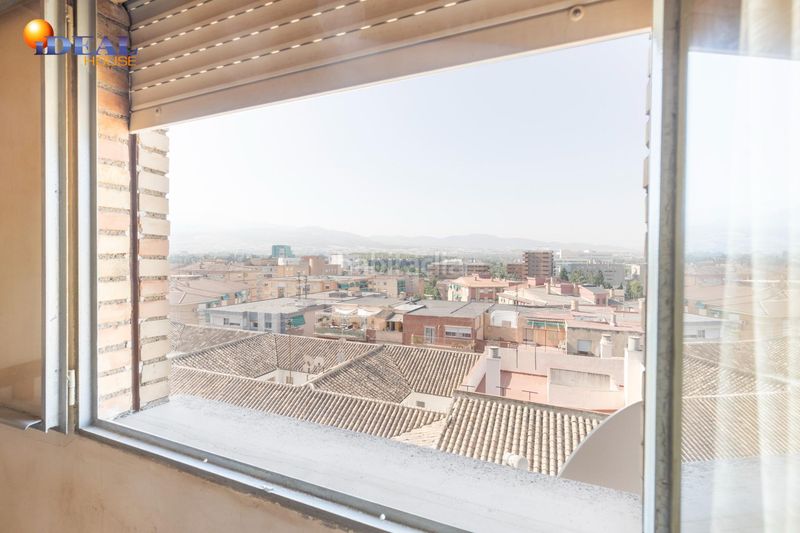 Foto f180f2a9-b024-40d7-9b41-90239abf4409. Pis a Barrio de Zaidín Granada