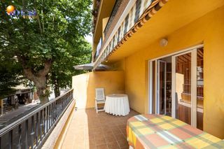 Apartament en Avenida alpujarra 38. Piso exterior en lanjar�n, ciudad balneario!