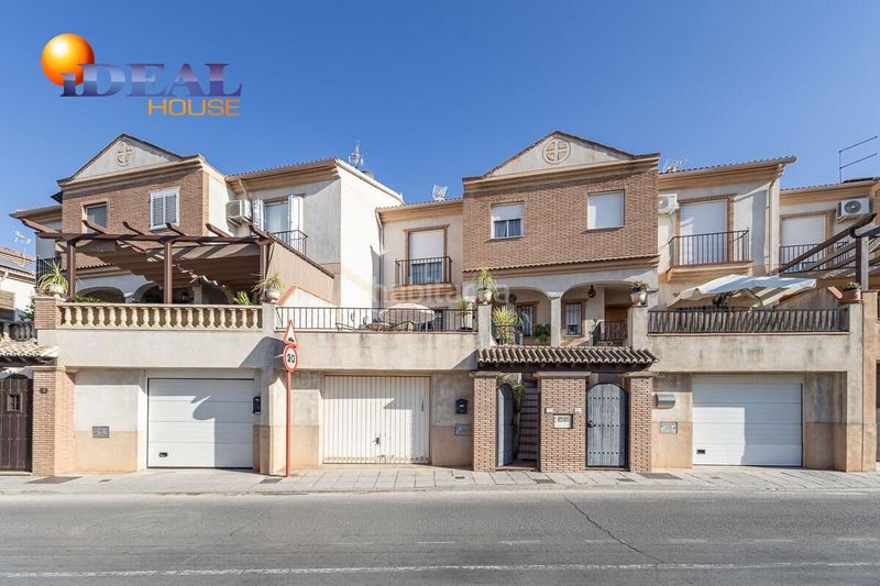 Foto a871fd9c-c05b-41a7-af5d-105d475ac7e2. Casa amb calefacció aparcament piscina a Ogíjares
