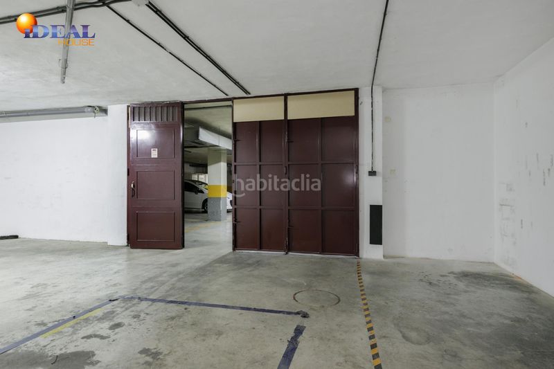 Foto 842004da-943b-4f3c-acb7-fb695e0c7b3f. Aparcament cotxe a Albolote