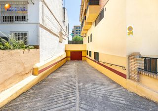 Autoparkplatz in La Cruz. Plaza de garaje en venta junto a traumatología.