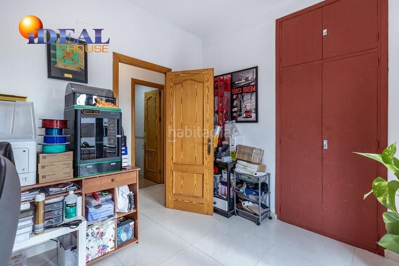 Foto d7fbcd6e-f6e4-4949-8d1b-a518f1b2d908. Pis a Campo Verde Granada