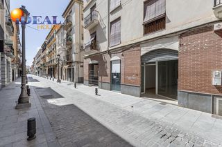 Geschäftsraum  Calle real 7. Local en plena calle real de santa fe
