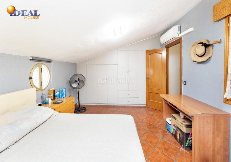 Foto a56f87ba-0b7f-43a6-b417-3c3acc6bebce. Casa adossada amb piscina a Cájar