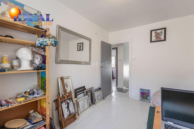 Foto 1279d967-aa20-4ff1-b228-d1eaedf12a1d. Casa amb aparcament a Moclín