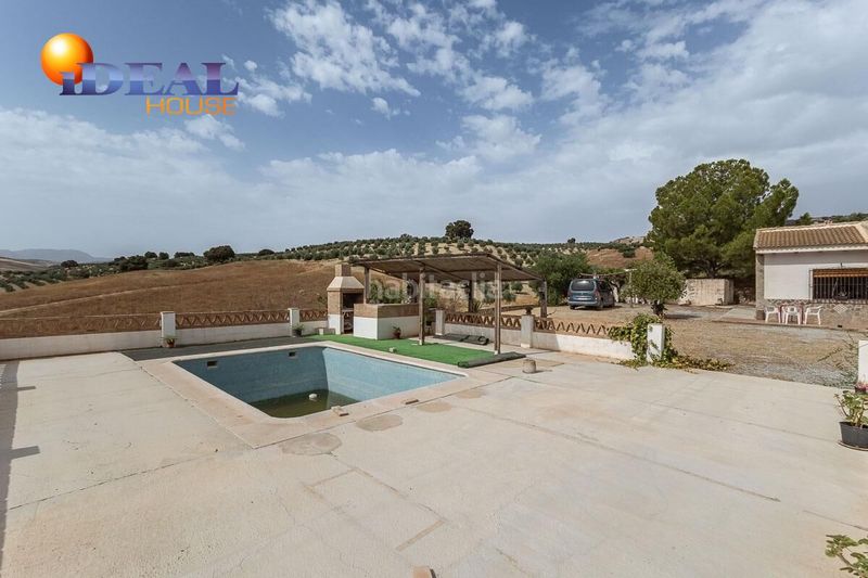 Foto 9ac49406-ae43-4a3a-bcf7-a78ee068e006. Chalet with pool in Santa Cruz del Comercio