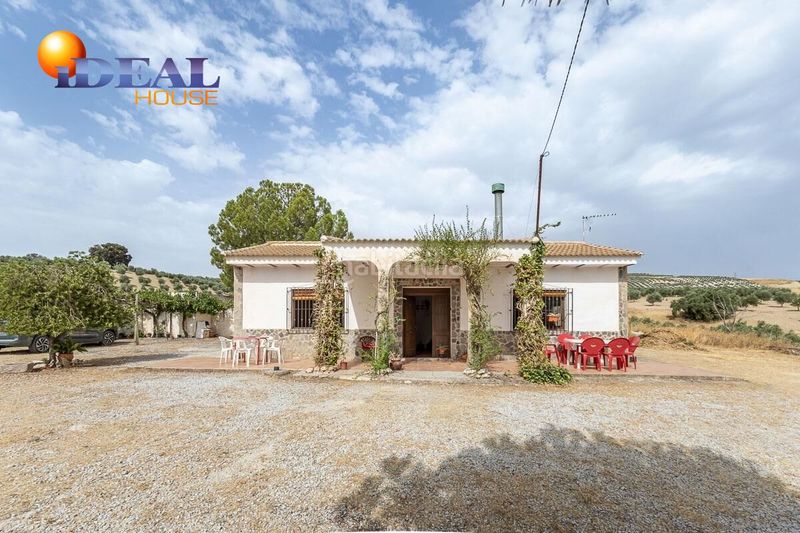 Foto c4328380-e1c2-44b5-9468-7d07f135b1f6. Chalet with pool in Santa Cruz del Comercio