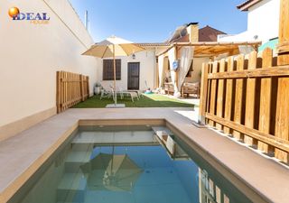 Casa  Calle cañada. Exclusivo chalet pareado totalmente reformado con jacuzzi y 4 do