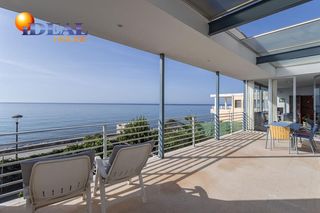 Casa in Sorvilán. Casa de diseño frente al mar con nombre propio sorvirán