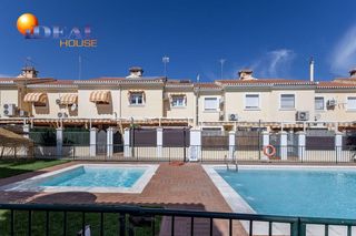 Casa a Polideportivo. Casa en llanos de alhendín