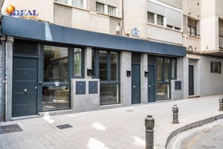 Loft in Camino de Ronda. Amplia vivienda junto metro recogidas a estrenar!