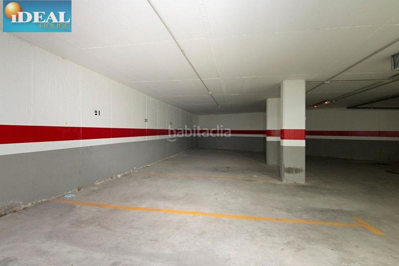 Foto 4cdd319a-740f-42c4-ba20-fab6ec998133. Parking coche a5931j6. aparcamiento. www.idealhouse.es en Granada