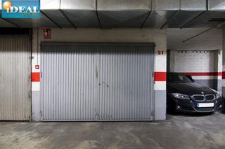 Aparcament cotxe a Calle las flores c. A6513j6. cochera doble cerrada en calle las flores. www.idealhou