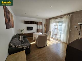 Location Rez-de-chaussée à El Brillante -El Naranjo - El Tablero. Piso totalmente reformado con patio privado en mirabueno