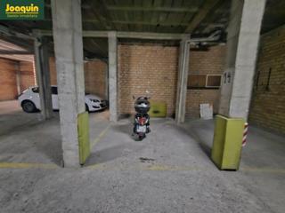 Parking voiture à Viñuela - Rescatado. Cochera para coche pequeño junto jesús rescatado